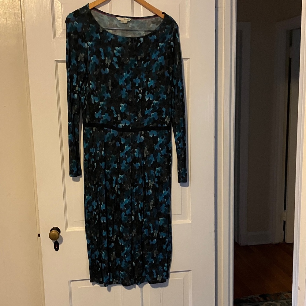 Boden Long-sleeved blue on black floral print dress